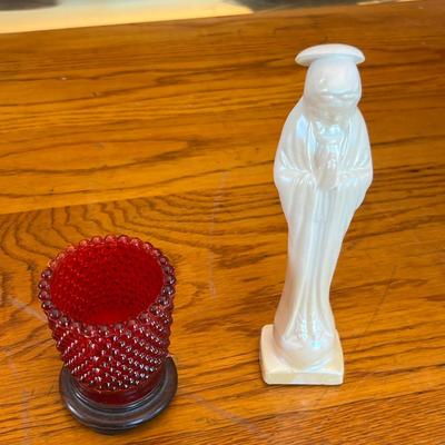 Assorted home decor