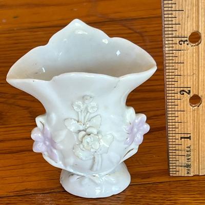 Ceramic Antique souvenir items