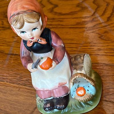 Hummel Style Figures