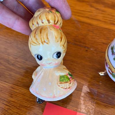 Josef Figure & Egg box
