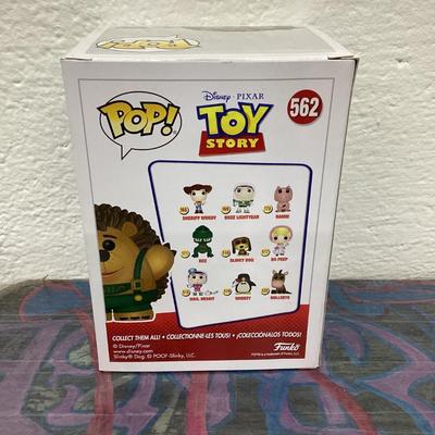 Funko pops toy story 562 Mr. pickle pants