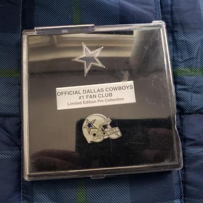 Dallas Cowboys fan club pin