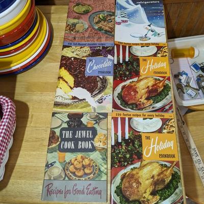 Lot of 6 Vintage Cookbooks, Jewel