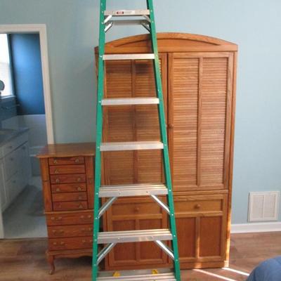 Werner 8 'Fiberglass Ladder