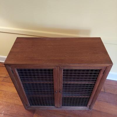 Wire Front Cabinet (LR-BBL)