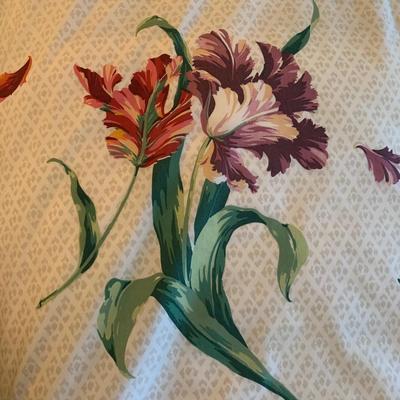 Floral Queen Duvet Set w/ Eight Drapes (UB3-KW)