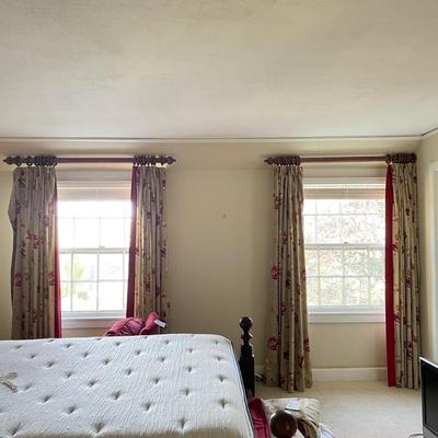 Floral Queen Duvet Set w/ Eight Drapes (UB3-KW)