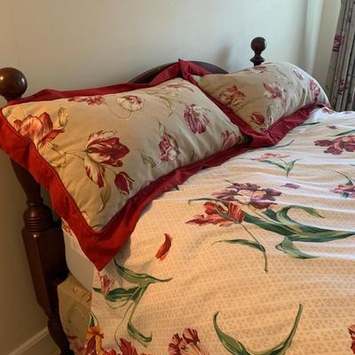 Floral Queen Duvet Set w/ Eight Drapes (UB3-KW)
