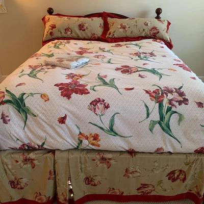 Floral Queen Duvet Set w/ Eight Drapes (UB3-KW)