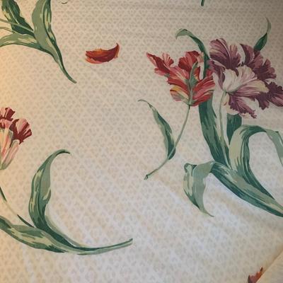 Floral Queen Duvet Set w/ Eight Drapes (UB3-KW)