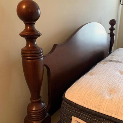 Queen Cannonball Style Bed Frame (UB3-KW)