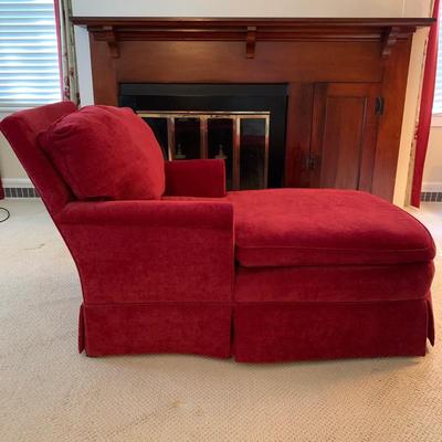 Red Upholstered Chaise Lounge (UB3-KW)