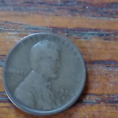 LOT 24 1920-S LINCOLN CENT