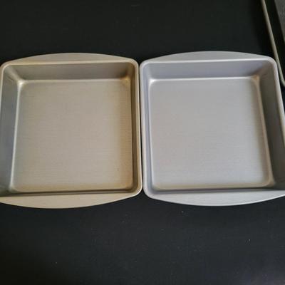 Large Assortment of Baking Accessories (K-DW)