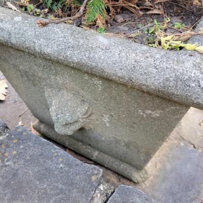 Decorative Concrete Planters (BY-DW)
