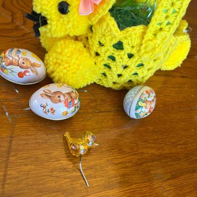 Easter bunny basket with tin eggs