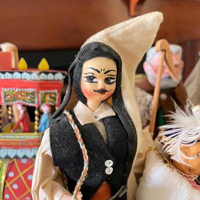 Large Collection of International Dolls (UB3-SS)