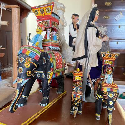 Large Collection of International Dolls (UB3-SS)