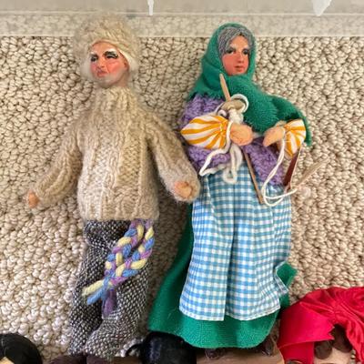 Large Collection of International Dolls (UB3-SS)