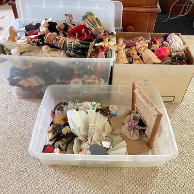 Large Collection of International Dolls (UB3-SS)