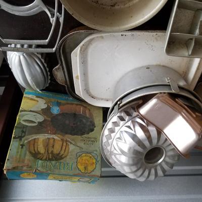Vintage Bakeware