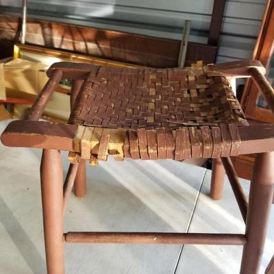 2 Wood Seats