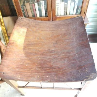 2 Wood Seats