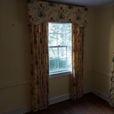 Floral Curtains w/ Cornices (LR-BBL)