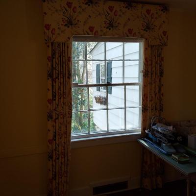 Floral Curtains w/ Cornices (LR-BBL)