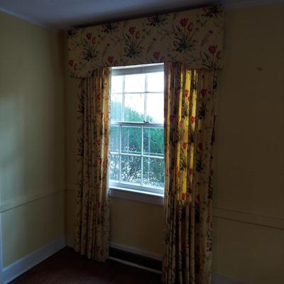 Floral Curtains w/ Cornices (LR-BBL)