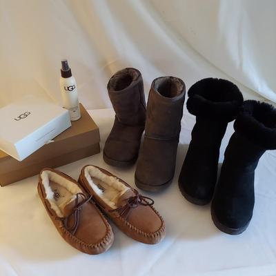 Three Pairs Size 9 Uggs w/ Care Kit (LR-BBL)