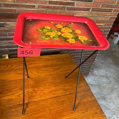Roses Metal TV tray