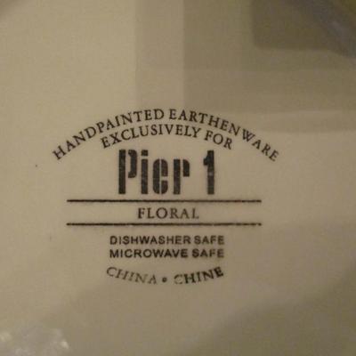 17 Pieces of Pier 1 Plates