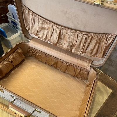 Vintage Suit Case