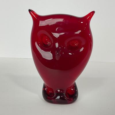 -48- VIKING Mid Century Ruby Red Large Owl Paperweight