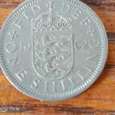 LOT 38 1962 ENGLISH COIN
