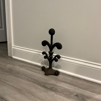 144 Iron Decorative Door Stop