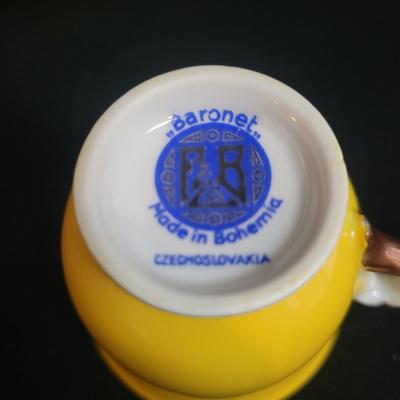 Baronet Bohemia Czech Demitasse Teacups and Saucers Flowers Trim Gold (K-DW)