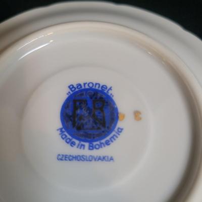 Baronet Bohemia Czech Demitasse Teacups and Saucers Flowers Trim Gold (K-DW)