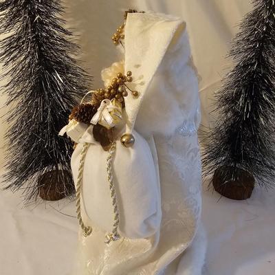 Decorative Santas & Trees  (L-JS)