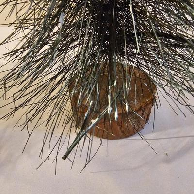 Decorative Santas & Trees  (L-JS)