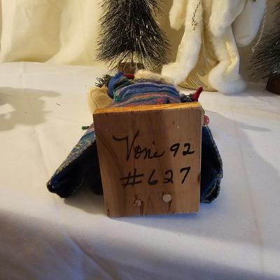 Decorative Santas & Trees  (L-JS)