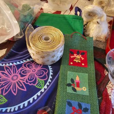 Christmas Decor, Ribbons, Bags & Tags  (L-JS)