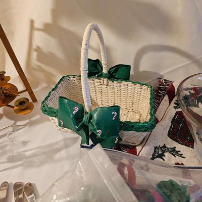 Christmas Decor, Ribbons, Bags & Tags  (L-JS)