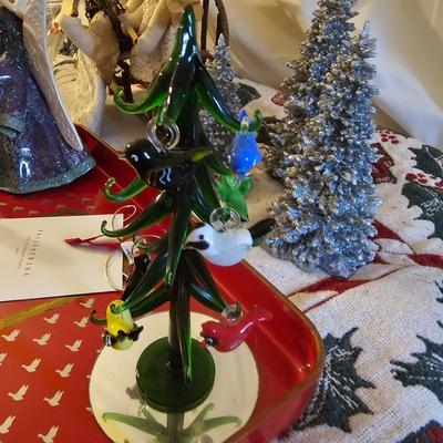 Christmas Decor, Ribbons, Bags & Tags  (L-JS)