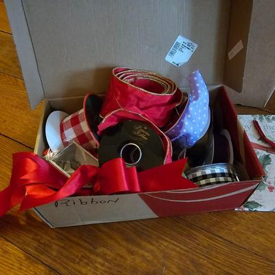 Christmas Decor, Ribbons, Bags & Tags  (L-JS)