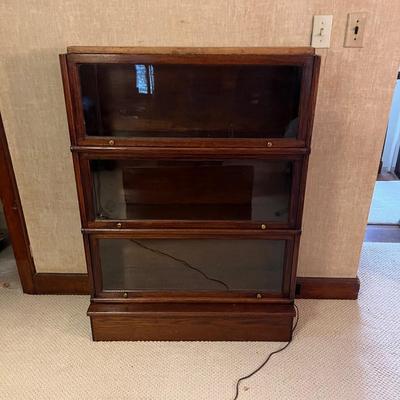 Lawyers Bookcase Display Cabinet (UB-MK)