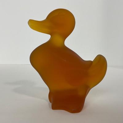 -77- FOSTORIA | Crystal Frosted Amber Momma Duck & Ducklings