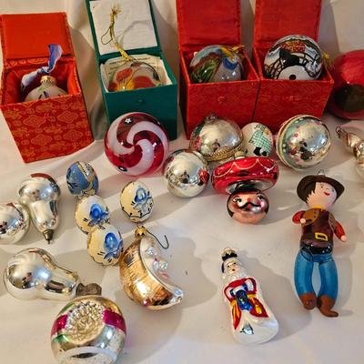 Mega Ornament Assortment  (L-JS)