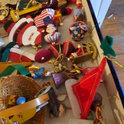 Mega Ornament Assortment  (L-JS)